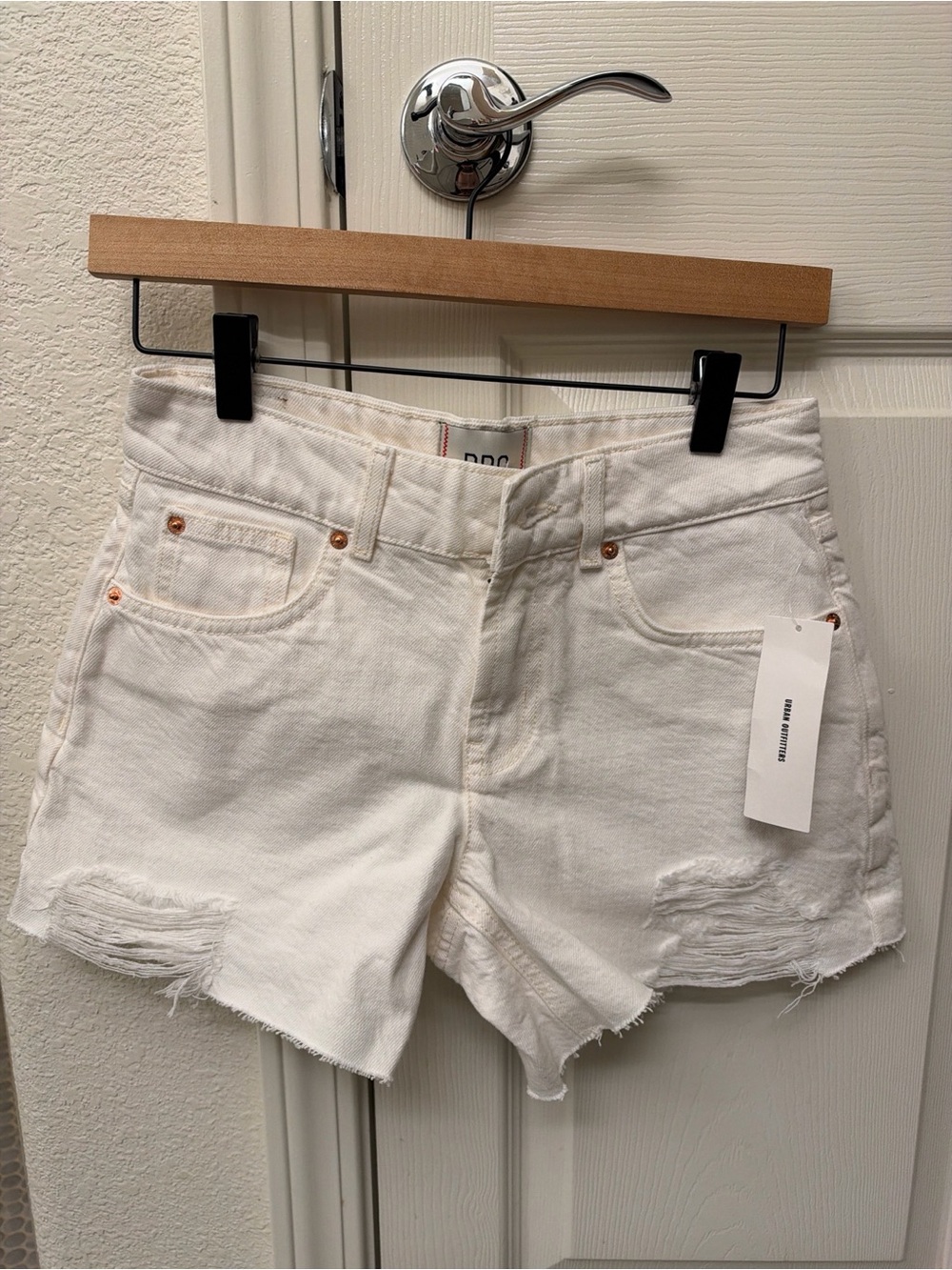 BDG Urban Outfitters A-Line White Denim Shorts NWT Size 25